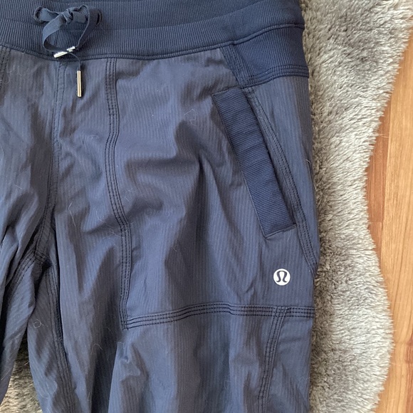 Lululemon Studio Crop - Picture 8 of 14